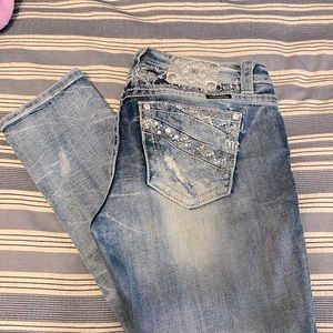 Miss Me Mid Rise skinny’s Size 31